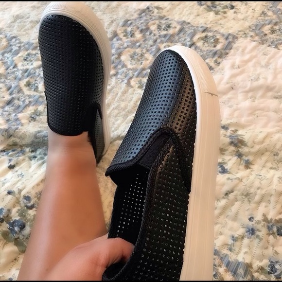 New black/ white slip ons - Picture 9 of 10